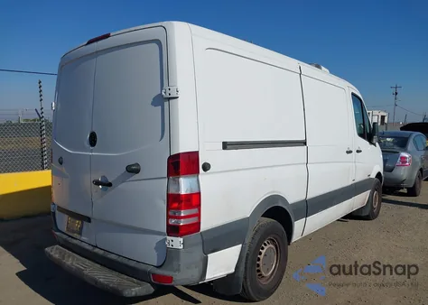 2013 Mercedes-Benz Sprinter 2500 Normal Roof from USA, damaged, VIN WD3PE7CC1D5768524